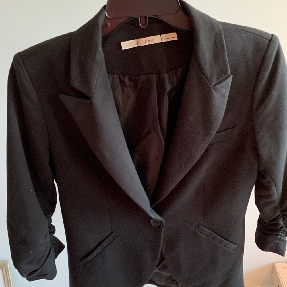 Black, one button blazer, ruched arms, GUC